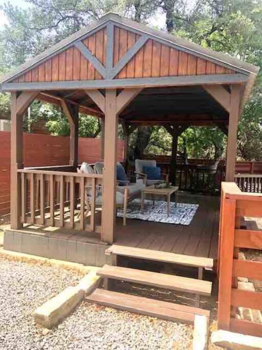 The Longhorn Cabin - Cabins At Rim Rock Austin Exteriör bild